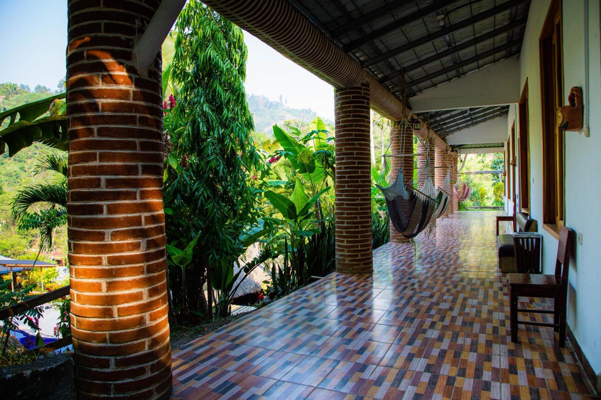 Vinas Hotel Lanquín Esterno foto